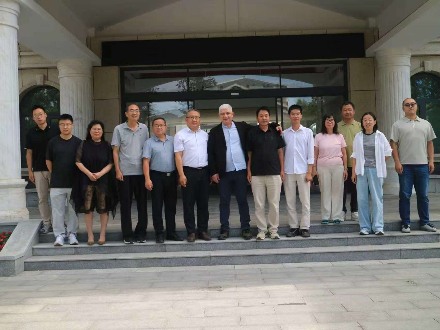 Blueberry Valley visit to Shandong Institute of Pomology